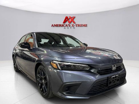Used 2023 Honda Civic Sport image 9