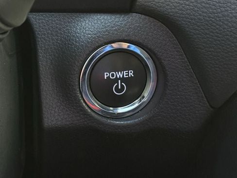 Used 2025 Toyota RAV4 XSE AWD/4WD image 20