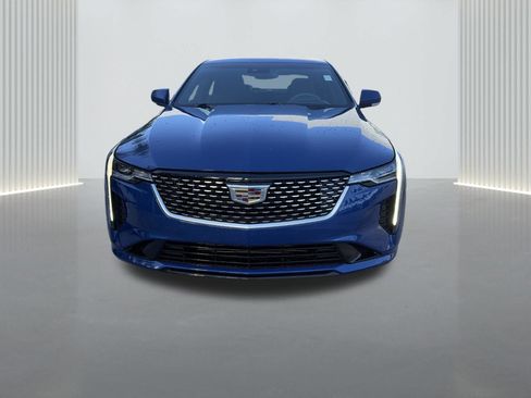 Used 2022 Cadillac CT4 Premium Luxury RWD image 1