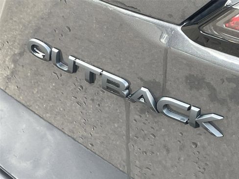 Certified 2025 Subaru Outback Onyx Edition AWD/4WD image 10