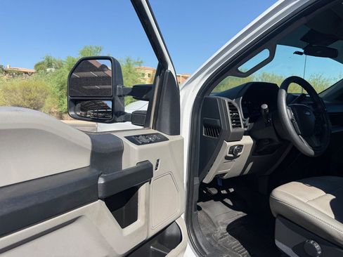 Used 2022 Ford F250 XL w/ STX Appearance Package RWD image 18