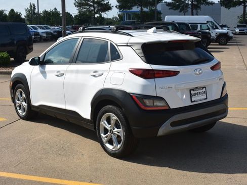Used 2023 Hyundai Kona SEL FWD image 8