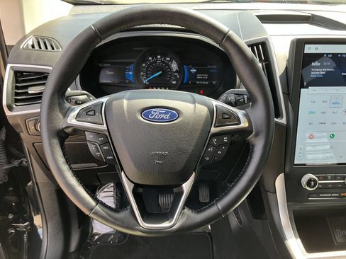 Used 2023 Ford Edge SEL w/ Convenience Package AWD/4WD image 10