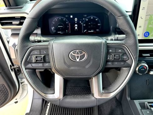 Used 2026 Toyota Tacoma TRD Sport RWD image 11
