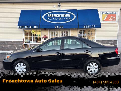 Used 2002 Toyota Camry LE image 2
