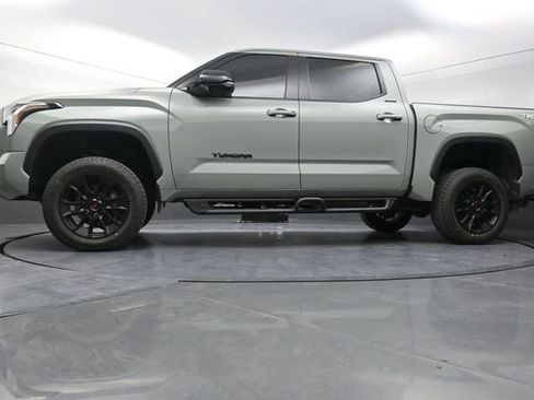 Used 2025 Toyota Tundra Limited w/ TRD Off-Road Package AWD/4WD image 33
