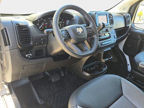 Used 2025 RAM ProMaster 2500 w/ Convenience Group FWD image 20