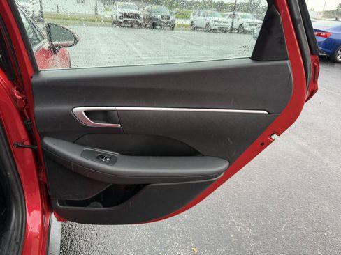 Used 2021 Hyundai Sonata SE FWD image 17