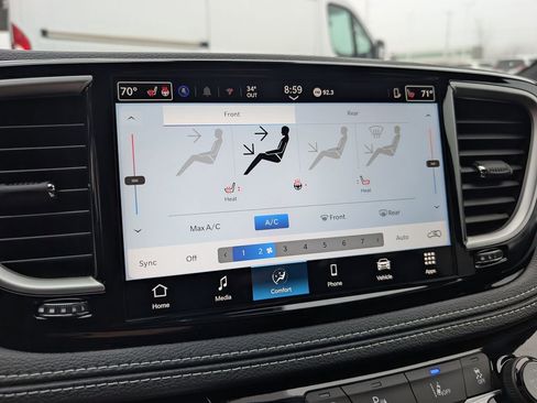 New 2026 Chrysler Pacifica Select w/ S Appearance Package image 25