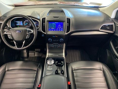 Used 2020 Ford Edge SEL w/ Convenience Package image 11