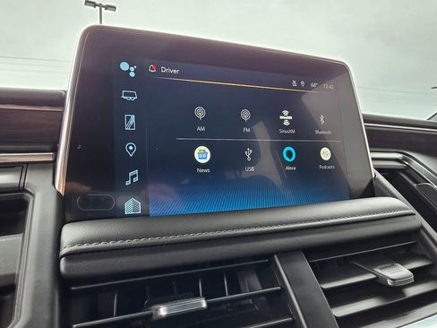 Used 2024 Chevrolet Tahoe Z71 w/ Luxury Package image 15