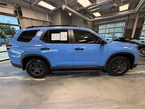 Used 2024 Honda Pilot TrailSport image 33