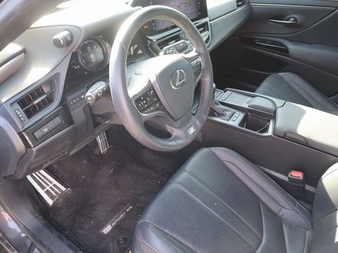 Used 2022 Lexus ES 300h F Sport image 14