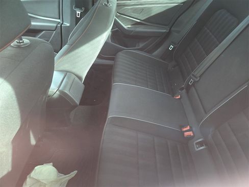 Used 2020 Volkswagen Jetta GLI image 8