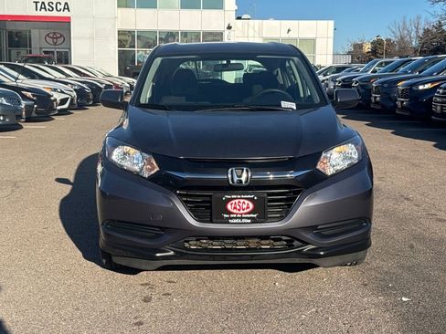 Used 2017 Honda HR-V LX image 2