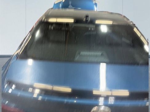 Used 2025 Toyota Camry XSE image 3