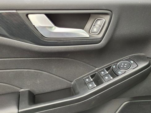 Used 2024 Ford Escape ST-Line w/ Equipment Group 301A image 30