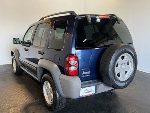 Used 2006 Jeep Liberty Sport AWD/4WD image 4