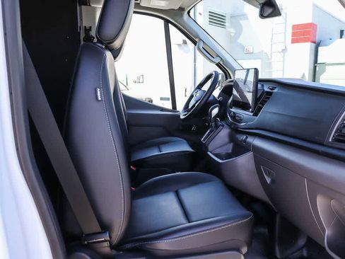 New 2026 Ford Transit 250 148 Medium Roof RWD image 17