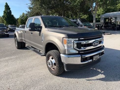 Used 2022 Ford F350 XL w/ STX Appearance Package AWD/4WD image 3