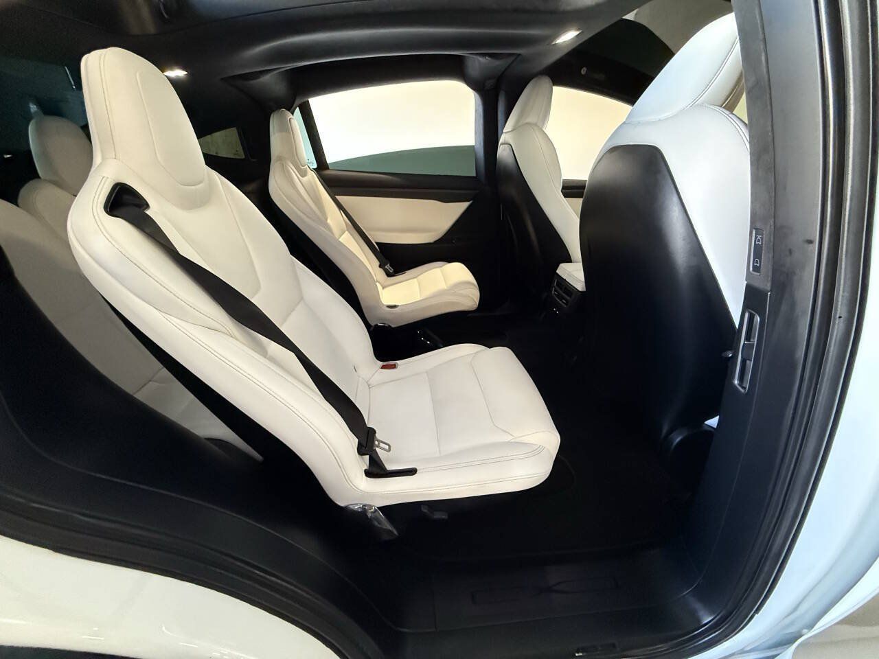 Used 2020 Tesla Model X Performance AWD/4WD image 31