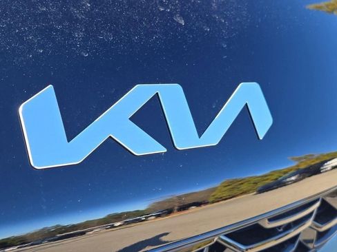 New 2026 Kia Sorento S w/ S Panoramic Sunroof Package FWD image 5