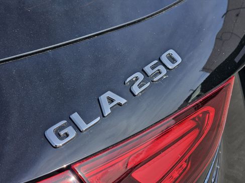 Certified 2025 Mercedes-Benz GLA 250 image 8