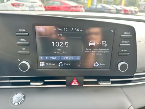 Used 2023 Hyundai Elantra SEL w/ Cargo Package image 19