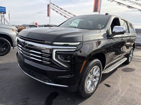 New 2026 Chevrolet Suburban Premier w/ Sun And Tow Package AWD/4WD image 10
