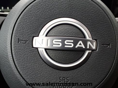 New 2026 Nissan Kicks SR w/ SR Premium Package FWD image 17