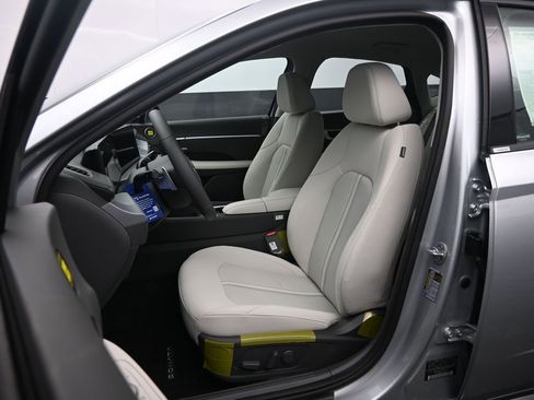 New 2026 Hyundai Sonata SEL AWD/4WD image 24