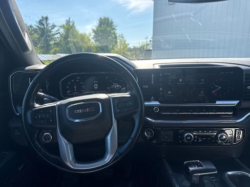 Used 2024 GMC Sierra 1500 SLT w/ SLT Premium Package AWD/4WD image 16