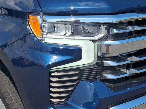 Certified 2023 Chevrolet Silverado 1500 LTZ w/ LTZ Convenience Package II AWD/4WD image 9