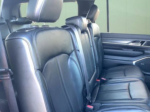 Used 2024 Jeep Wagoneer Series II w/ Flexible Seating Group image 50