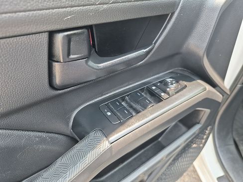 Used 2024 Toyota Tacoma SR AWD/4WD image 13