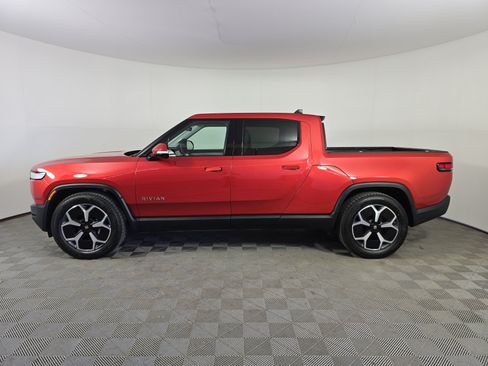 Used 2024 Rivian R1T Adventure AWD/4WD image 2