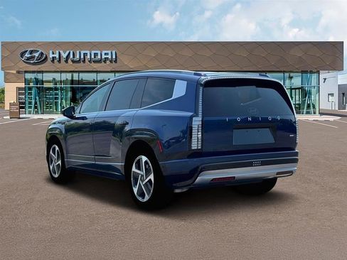 New 2026 Hyundai Ioniq 9 Limited image 5