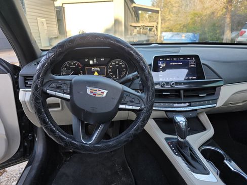 Used 2022 Cadillac CT4 Luxury w/ Sun And Sound Package image 12