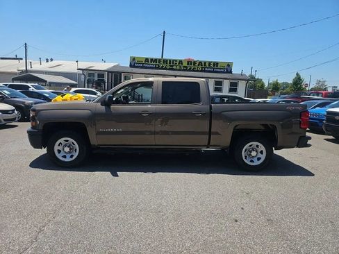 Used 2015 Chevrolet Silverado 1500 W/T w/ Trailering Package AWD/4WD image 4