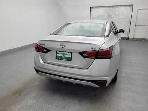 Used 2024 Nissan Altima 2.5 SV image 7