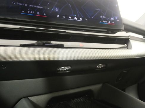 Certified 2026 BMW 530i image 24