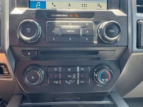 Used 2018 Ford F450 XLT w/ XLT Premium Package AWD/4WD image 26