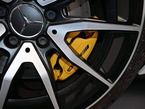 Used 2022 Mercedes-Benz SL 63 AMG 4MATIC image 46
