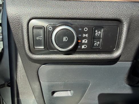 Used 2024 Ford Explorer Limited image 14