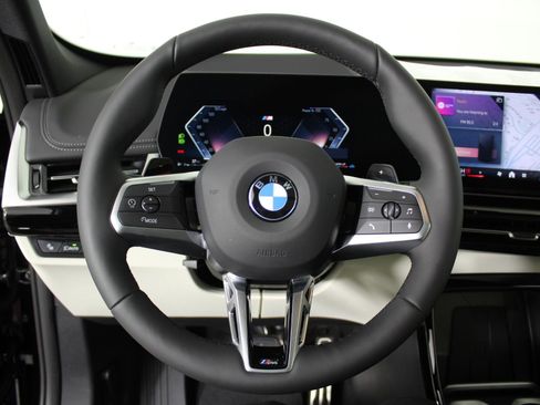 Used 2026 BMW X1 xDrive28i w/ Technology Package image 15