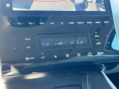 Used 2024 Hyundai Tucson Limited image 16