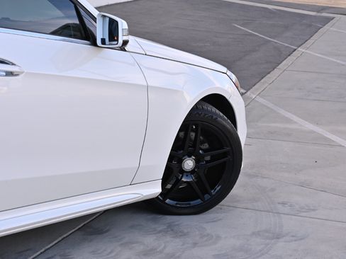 Used 2015 Mercedes-Benz E 350 4MATIC Wagon image 39