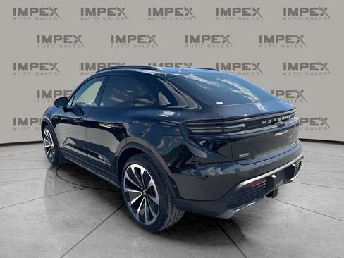Used 2025 Porsche Macan 4S Electric w/ Premium Package AWD/4WD image 3