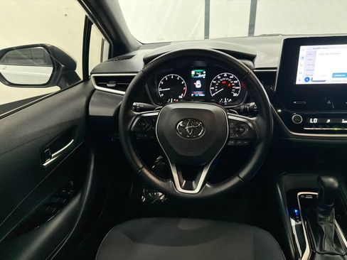 Used 2025 Toyota Corolla SE w/ SE Package FWD image 21