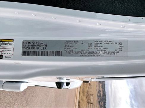 Used 2023 Jeep Gladiator Overland image 20